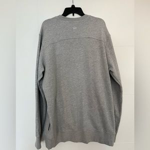 Alo Yoga Sweatshirt